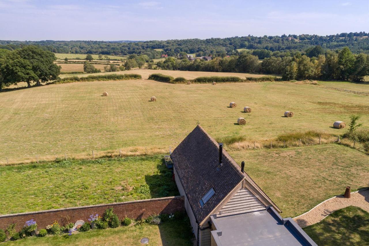 The Cowshed, Tunbridge Wells Villa ภายนอก รูปภาพ