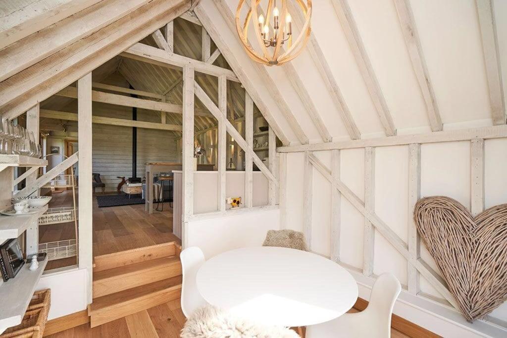 The Cowshed, Tunbridge Wells Villa ภายนอก รูปภาพ