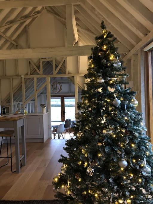 The Cowshed, Tunbridge Wells Villa ภายนอก รูปภาพ