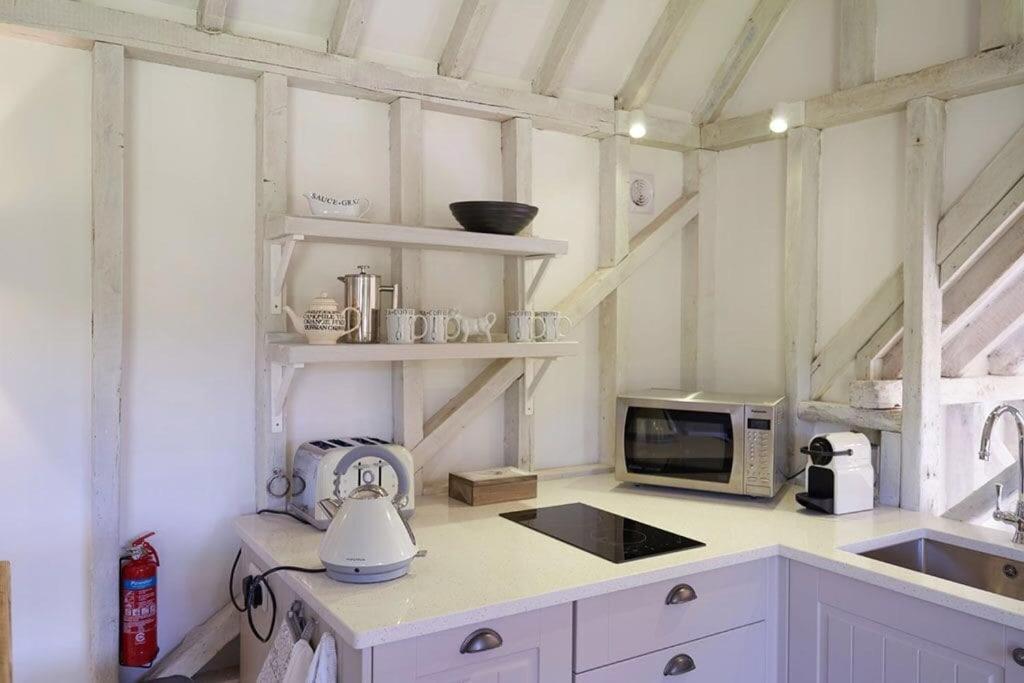 The Cowshed, Tunbridge Wells Villa ภายนอก รูปภาพ