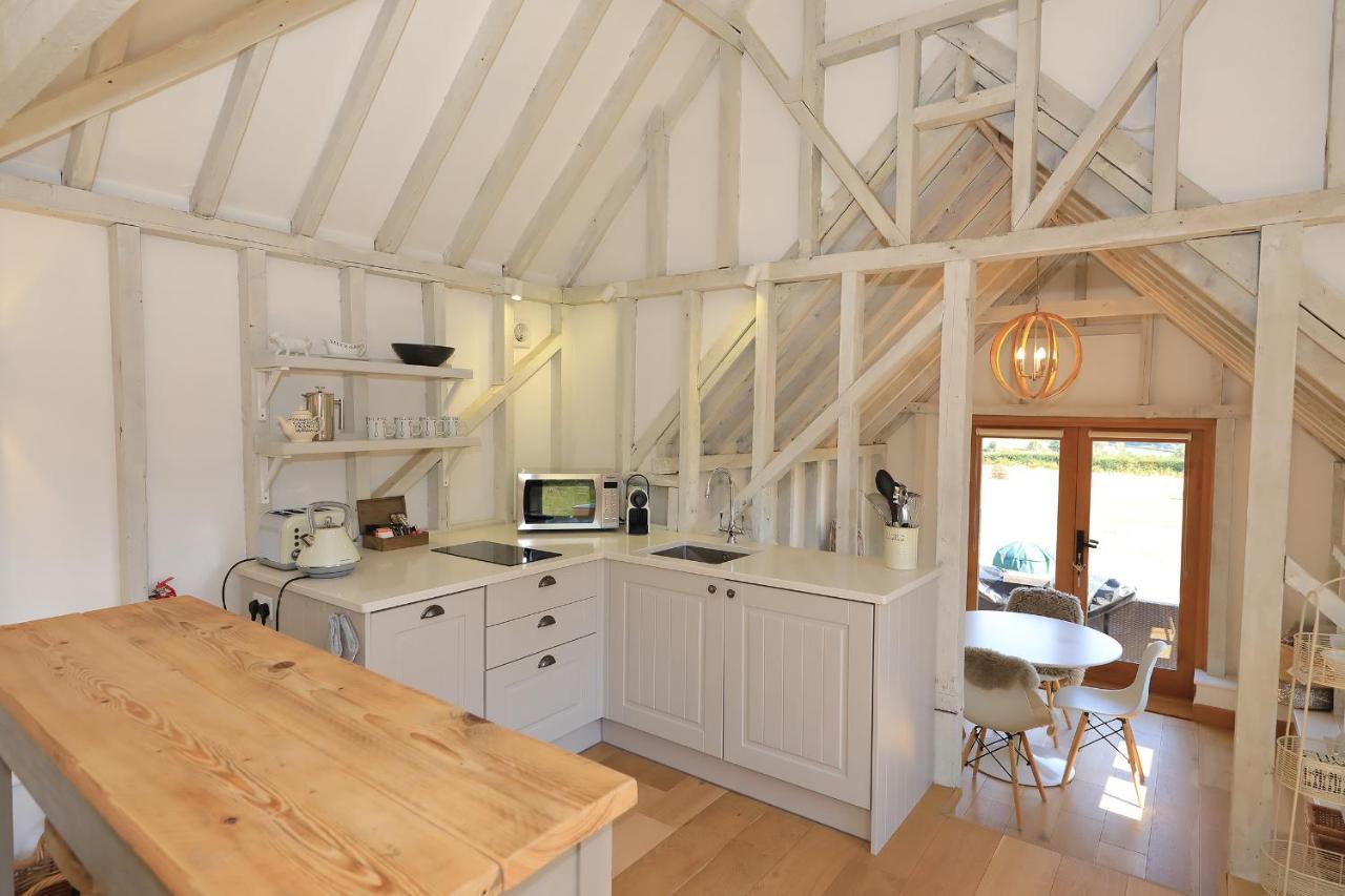 The Cowshed, Tunbridge Wells Villa ภายนอก รูปภาพ