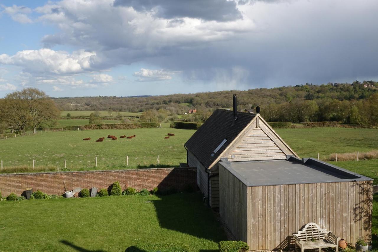 The Cowshed, Tunbridge Wells Villa ภายนอก รูปภาพ